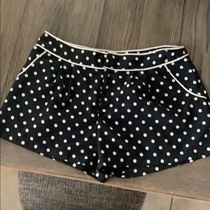 Pika dot shorts size 6